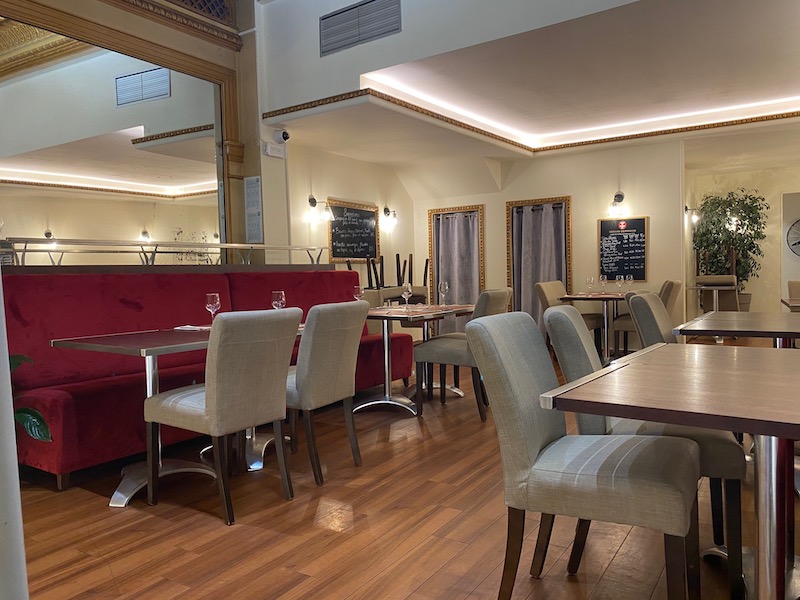 Toutes nos photos de la salle du restaurant Brasserie du Commerce Toutes nos photos de la salle du restaurant Brasserie du Commerce